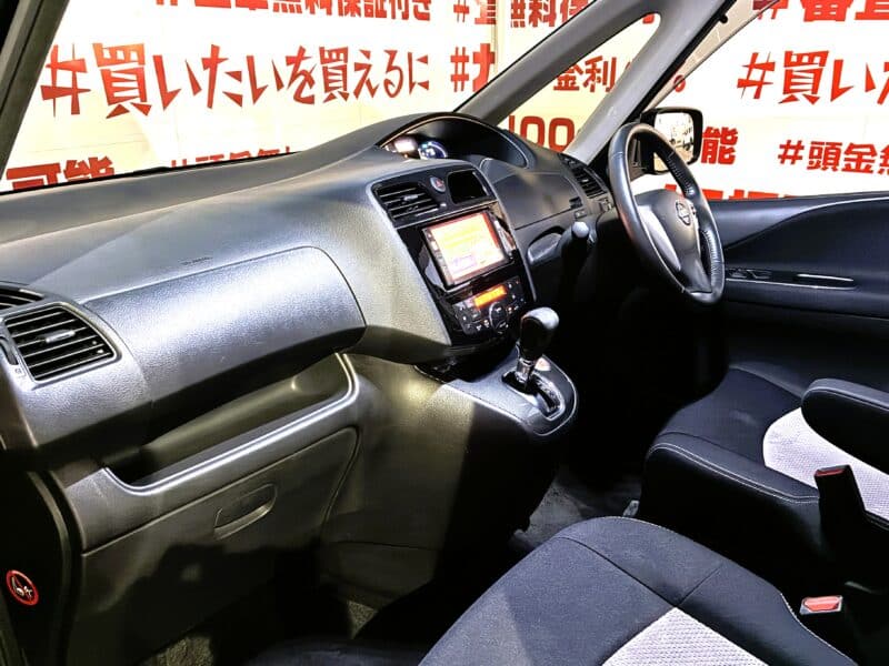 SERENA セレナ ライダーパフォーマンススペックブラックライン S-HYBRID 【特別仕様車】