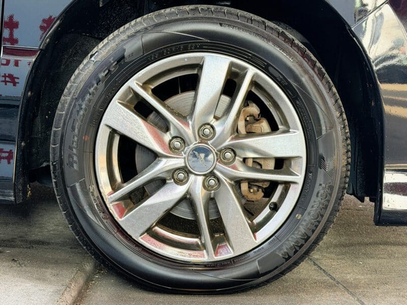 SERENA セレナ ライダー【特別仕様車】