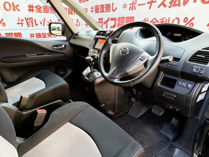 SERENA セレナ ライダー【特別仕様車】