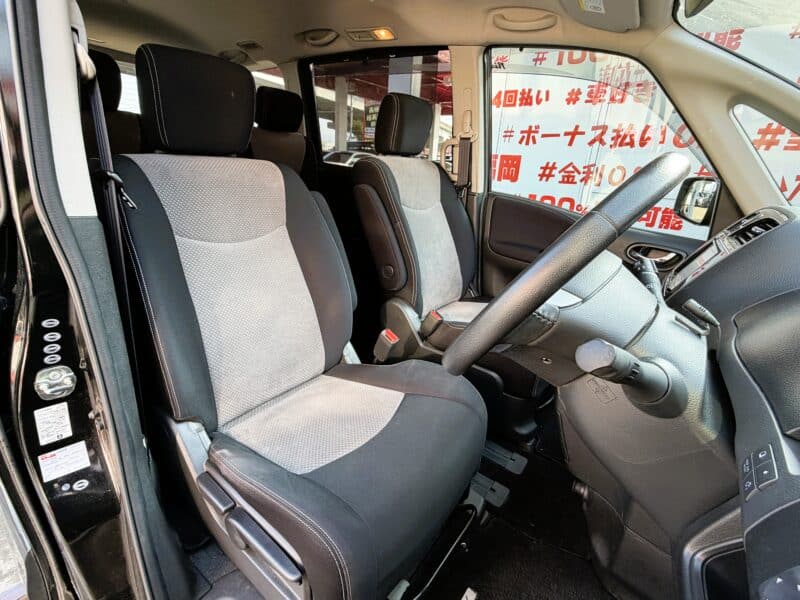 SERENA セレナ ライダー【特別仕様車】