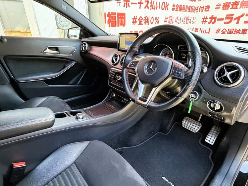RCEDES BENZ メルセデス・ベンツ GLA180 スポーツ【総合評価優良車】