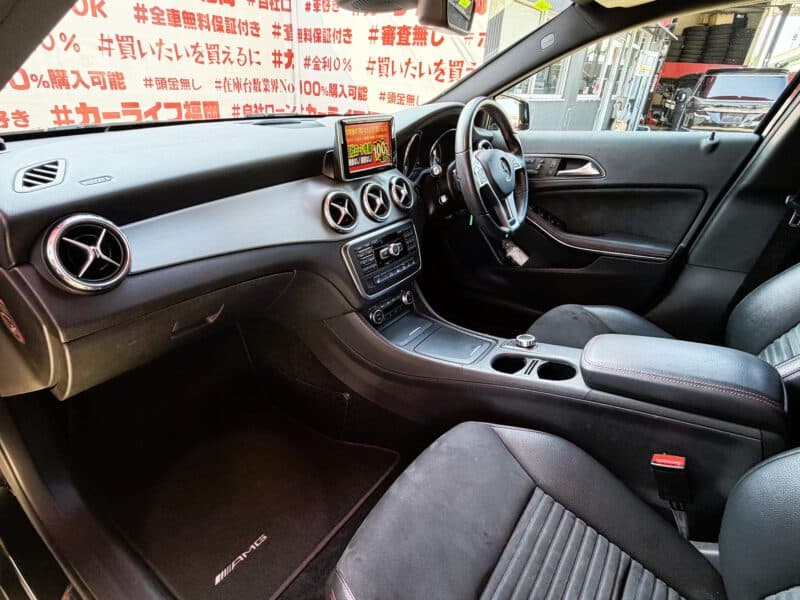 RCEDES BENZ メルセデス・ベンツ GLA180 スポーツ【総合評価優良車】