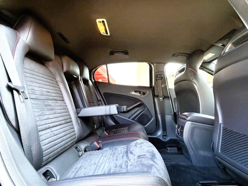 RCEDES BENZ メルセデス・ベンツ GLA180 スポーツ【総合評価優良車】