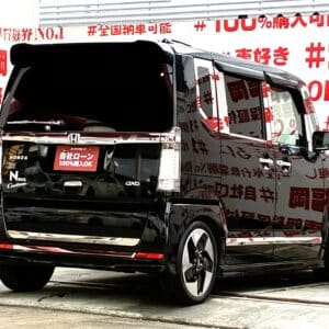 N-BOX　カスタム　Ｇ・Ｌパッケージ　【総合評価優良車】【カスタム】