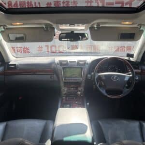 LEXUS　レクサス　LS460　バージョンS Iパッケージ【カスタム】【車検２年付】