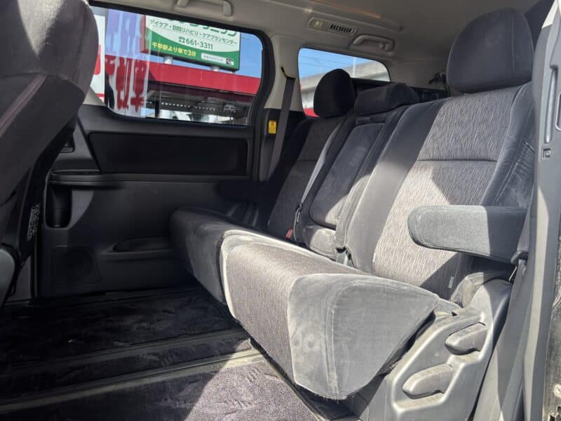 ALPHRD アルファード 240S【総合評価優良車】【カスタム】