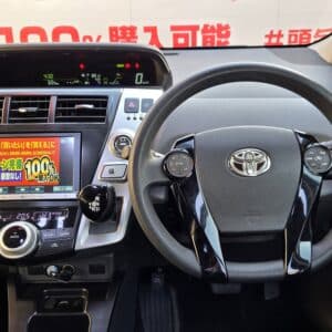 PRIUSα　プリウスα　Ｓ　【カスタム】