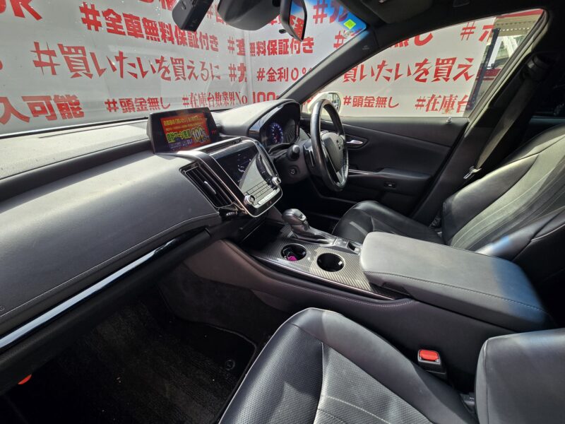 CROWN クラウン ハイブリッド RS 【カスタム】