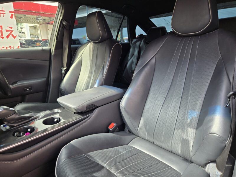 CROWN クラウン ハイブリッド RS 【カスタム】