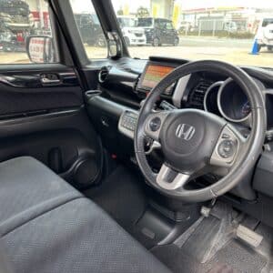 N-BOX　カスタム G ターボ パッケージ【ターボ車】　