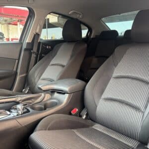 AXELA　アクセラ　15S　ツーリング　【カスタム】【ユーザー買取車】