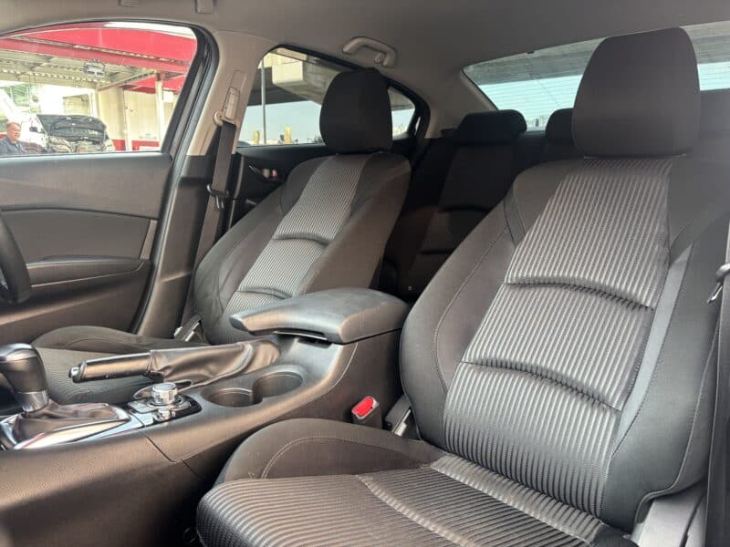 AXELA アクセラ 15S ツーリング 【カスタム】【ユーザー買取車】