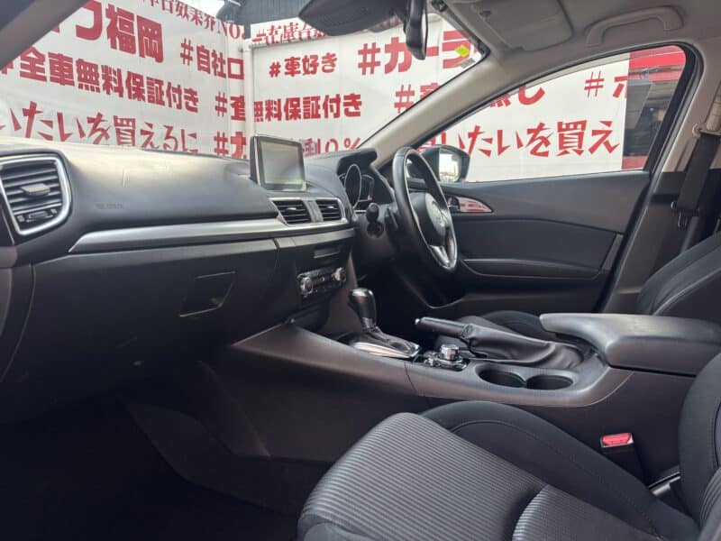 AXELA アクセラ 15S ツーリング 【カスタム】【ユーザー買取車】