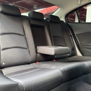 AXELA　アクセラ　15S　ツーリング　【カスタム】【ユーザー買取車】