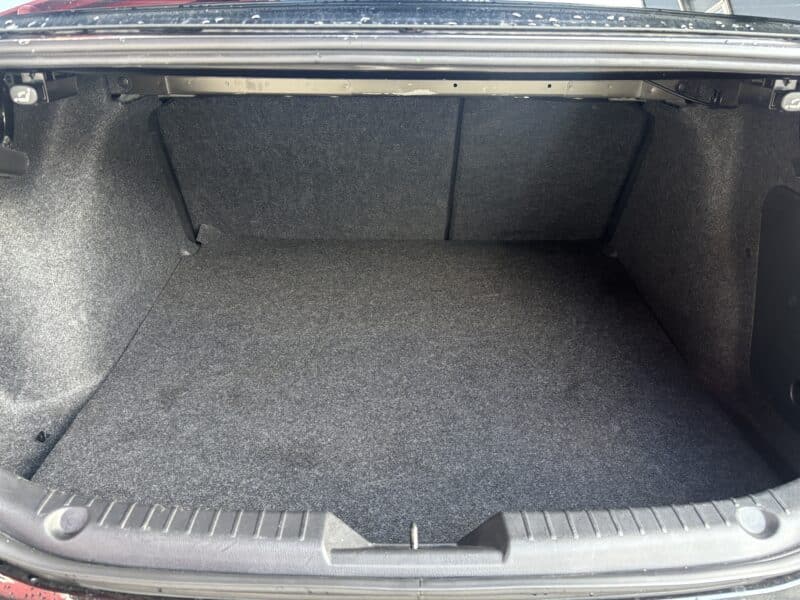 AXELA アクセラ 15S ツーリング 【カスタム】【ユーザー買取車】