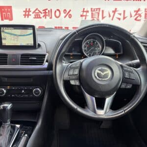 AXELA　アクセラ　15S　ツーリング　【カスタム】【ユーザー買取車】