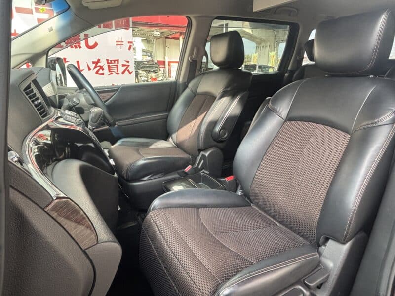 ELGRAND エルグランド アーバンクロム 【特別仕様車】【総合評価優良車】【カスタム】