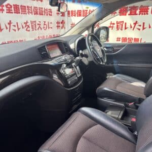 ELGRAND　エルグランド　アーバンクロム　【特別仕様車】【総合評価優良車】【カスタム】