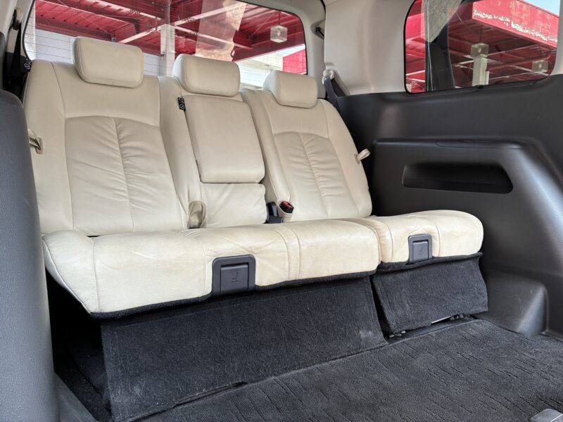 ELGRAND エルグランド 後期型 350ハイウェイスターホワイトレザーアーバンクロム【特別限定車】【総合評価優良車】