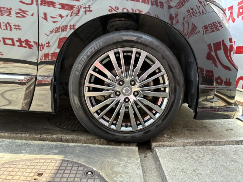 ELGRAND エルグランド 後期型 350ハイウェイスターホワイトレザーアーバンクロム【特別限定車】【総合評価優良車】