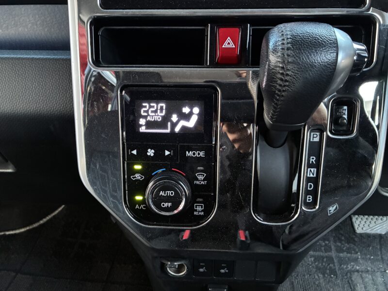 ROOMY ルーミー カスタムG -T【特別仕様車】