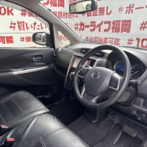 DAYS　デイズ　ハイウェイスターG