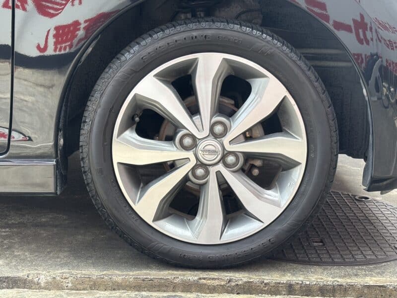 DAYS デイズ ハイウェイスターG