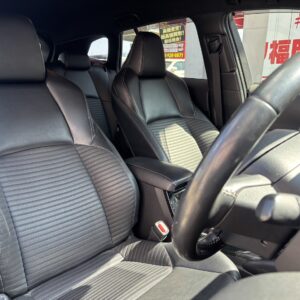 COROLLA TOURING カローラツーリング ハイブリッドW×B 【総合評価優良車】