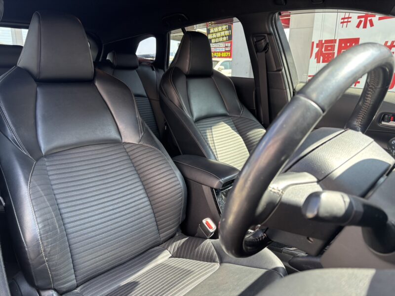 COROLLA TOURING カローラツーリング ハイブリッドW×B 【総合評価優良車】