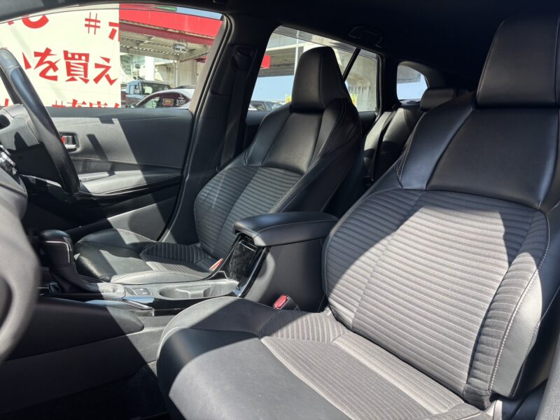 COROLLA TOURING カローラツーリング ハイブリッドW×B 【総合評価優良車】