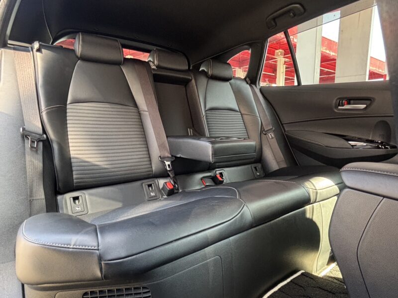 COROLLA TOURING カローラツーリング ハイブリッドW×B 【総合評価優良車】