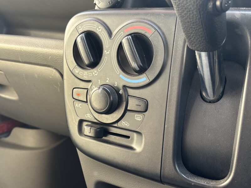 NV100 クリッパー DX GLパッケージ