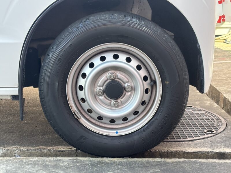 NV100 クリッパー DX GLパッケージ