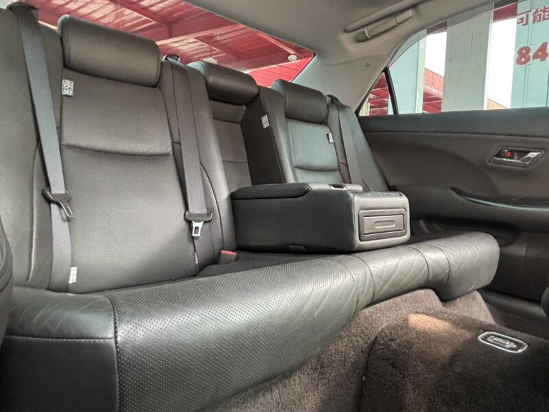 CROWN クラウン 2.5アスリートアニバーサリーエディション