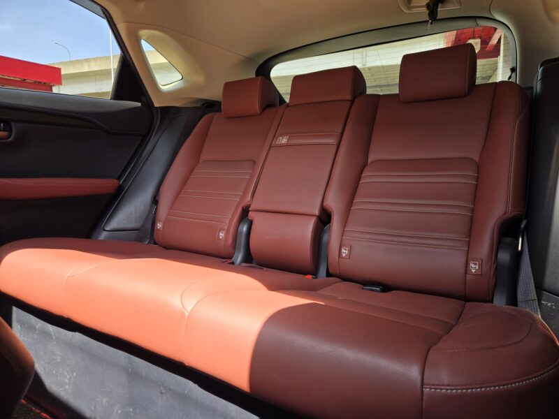 LEXUS レクサス NX200t Iパッケージ 【4WD】【ターボ車】