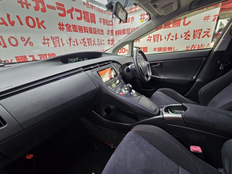 PRIUS プリウス Sツーリングセレクション G’s【特別仕様車】【カスタム】