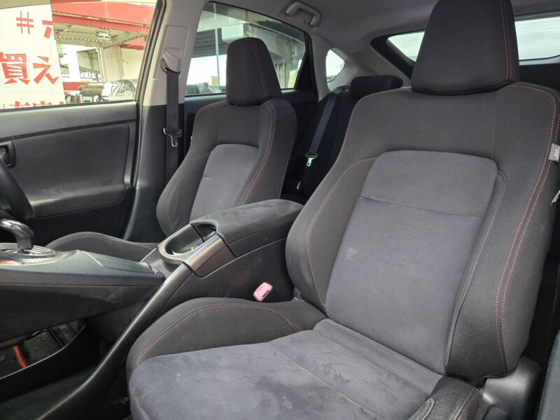 PRIUS プリウス Sツーリングセレクション G’s【特別仕様車】【カスタム】