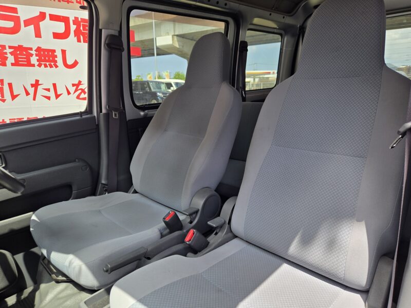 HIJET ハイゼットカーゴ デラックス