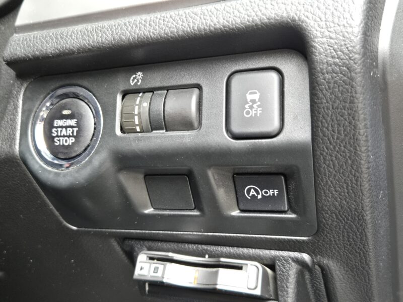 IMPREZA SPORT インプレッサスポーツ 1.6i-L