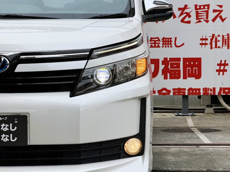 VOXY ヴォクシー ハイブリッドV