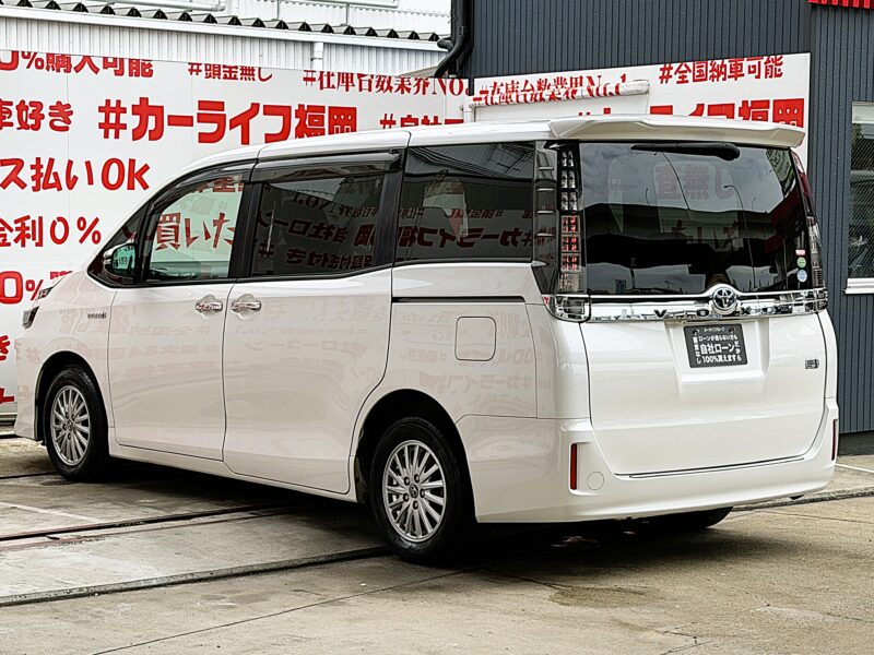 VOXY ヴォクシー ハイブリッドV