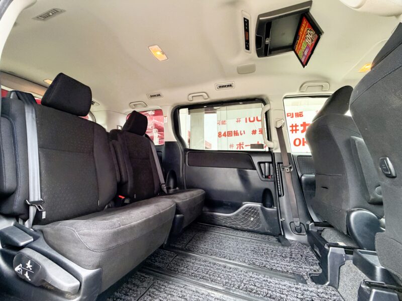 VOXY ヴォクシー ハイブリッドV