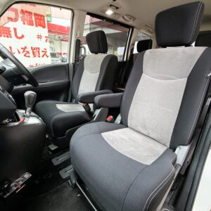 SERENA　セレナ　ライダー　Jパッケージ【総合評価優良車】【特別仕様車】