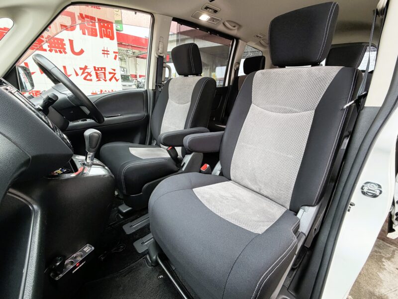 SERENA セレナ ライダー Jパッケージ【総合評価優良車】【特別仕様車】