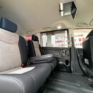 SERENA　セレナ　ライダー　Jパッケージ【総合評価優良車】【特別仕様車】