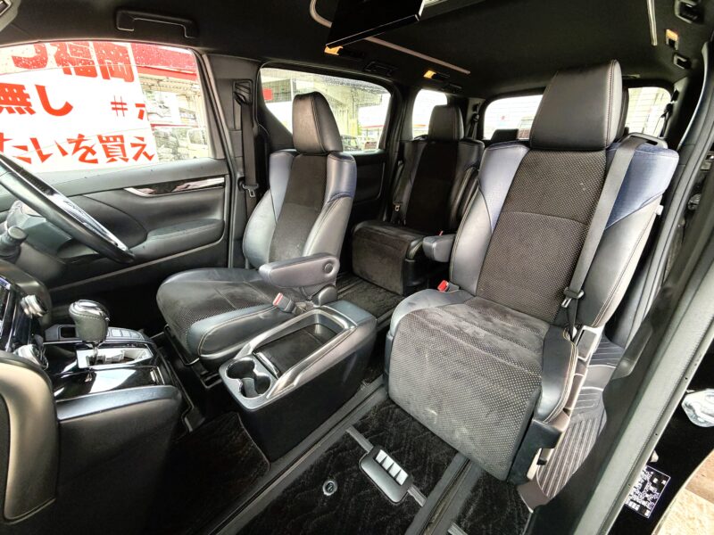 VELLFIRE ヴェルファイア 2.5Z Aエディション ゴールデンアイズ【総合評価優良車】【特別仕様車】