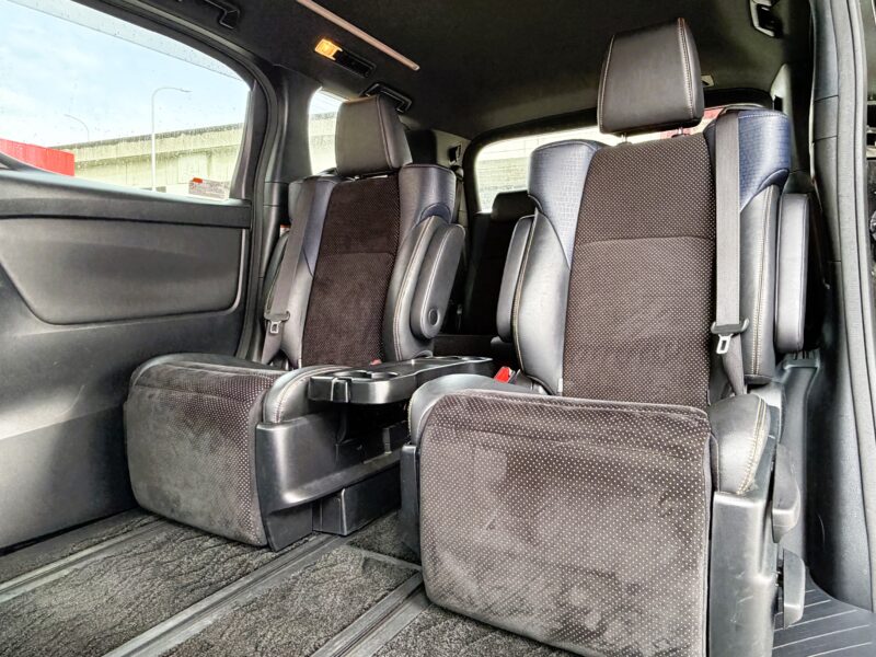 VELLFIRE ヴェルファイア 2.5Z Aエディション ゴールデンアイズ【総合評価優良車】【特別仕様車】