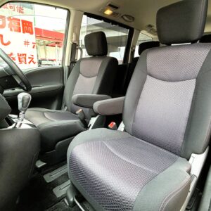 SERENA　セレナ　ハイウェイスター　Vエアロセレクション【総合評価優良車】【特別仕様車】