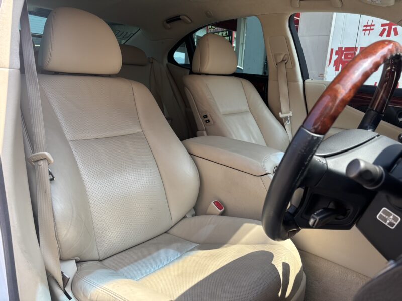LEXUS レクサス LS600h I パッケージ"中期型"【4WD】