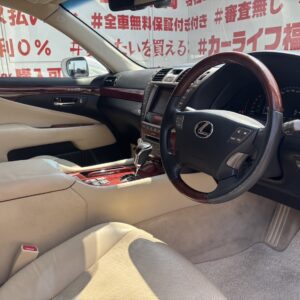 LEXUS レクサス LS600h I パッケージ"中期型"【4WD】